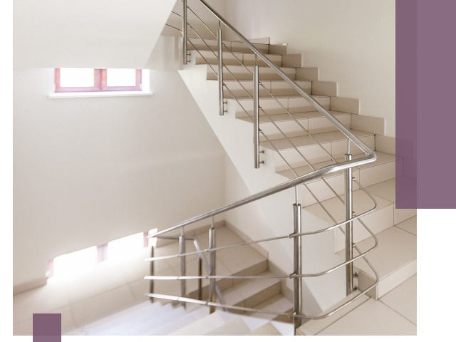 Установка и замена перил в подъезде в Нижневартовске