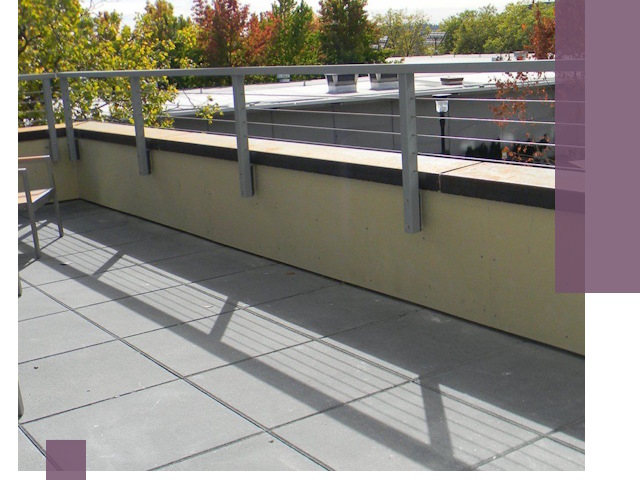 Металлические парапеты под ключ в Нижневартовске: монтаж и изготовление