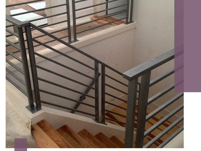 Изготовление поручней из металла и дерева в Нижневартовске